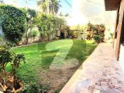 600 Yards Single Storey Bungalow In Gulshan E Iqbal...