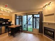 60141462 2228 Marstrand Avenue #403