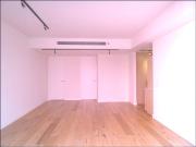 Spacious Modern Apartment in Prime South Melbourne Location!