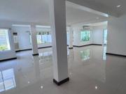 601 sqm Lot with 5 Bedrooms in Dasmariñas Village,...