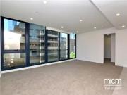 602/560 Lonsdale Street, Melbourne Apartment for rent...
