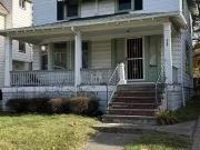 60440589 525 E 112th St