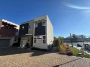 60468416 473 Crate Ave