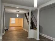 60517995 2412 E Oliver St