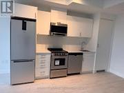 605 412 SILVER MAPLE ROAD