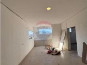 60 Área Útil Casa Alugar, 2 Dormitórios localizado em...