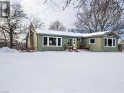 60 Curtis Avenue South