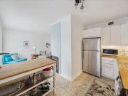 60 Kippendavie Avenue #201