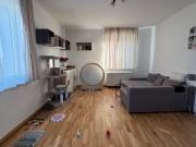 60 m² Wohnung mit Balkon und separater Küche in ruhiger...