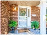 Main 60 Sandsprings Crescent, Kitchener, ON, N2E 2A6...