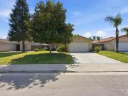 6107 Ragusa Ln, Bakersfield, CA 93308