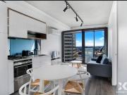 Luxurious 2 Bedroom Apartment in the Heart of...