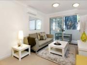 Stylish 2 Bedroom Apartment in the Heart of Kangaroo Point