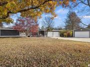 612 W Bittersweet Rd, Washington, IL 61571