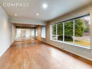 6130 Walnut Hill Ln, Dallas, TX