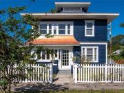 614 8th St N, Saint Petersburg, FL 33701