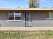 61830040 1638 W Desert Cove Ave #B