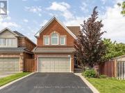 6185 Maple Gate Circle, Mississauga, ON, L5N 7A9 house...