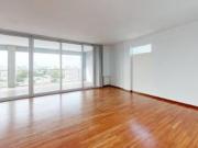 61 entre 15 y 16 Piso en venta