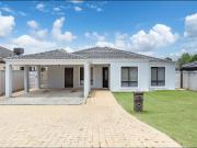 61 Grand Parade, Redcliffe, WA 6104 61 Grand Parade, Redcliffe, WA 6104