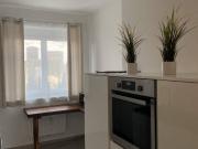 61 m² Mietwohnung mit möblierter Küche, Balkon und Lift