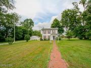 6209 Applegate Ln