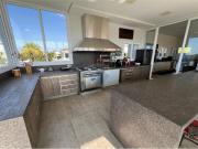 620 Área Útil Casa Alugar, 5 Dormitórios localizado em...