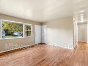 62165678 1364 Farmview Ave