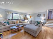 624 Fort Couch Rd, Pittsburgh, PA