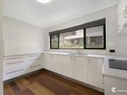 6/278 Marine Parade, Labrador, QLD 4215