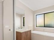 62 Brentwood Drive Wantirna, VIC 3152