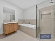 Spacious Family Home in Wyndham Vale One Weeks Free Rental