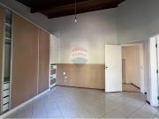 200 Área Útil Casa de Condomínio Alugar, 4 Dormitórios...