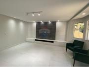 Casa de Condomínio Alugar, 5 Dormitórios localizado em...