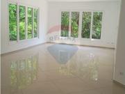 634 Área Útil Casa de Condomínio Alugar, 4 Dormitórios...