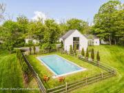 632 Albany Turnpike