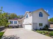 634 Fairmont Road, Winnipeg, MB, R3R 1B1 Luxury House...