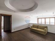 635 Área Útil Casa de Condomínio Alugar, 4 Dormitórios...