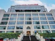 637 Lake Shore Boulevard West 513 Toronto ON M5V 3J6 1...