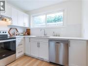 63 Woodman Drive N, Hamilton, ON, L8H 2M6 townhouse for...