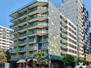 $640 per wk + 1 Car park + Fully Furnished