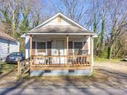 647 Marshall St, Henderson, NC 27536