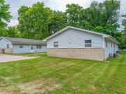 64 Gavin St Unit 60, Lincoln, IL 62656