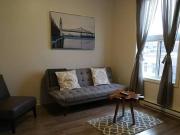 6561 Avenue du Parc Montréal QC H2V 4J1 2 Bedroom...