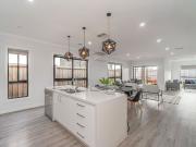 65 Barkers Crescent, MICKLEHAM, VIC 3064