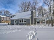 65 Woodside Ln, Oakland, MI 48363