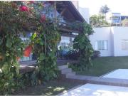 660 Área Útil Casa Alugar, 5 Dormitórios localizado em...