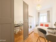 663020 Quarto com cama de casal em.