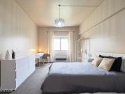 663288 Quarto com cama de casal em.