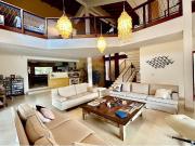 666 Área Útil Casa Alugar, 9 Dormitórios localizado em...